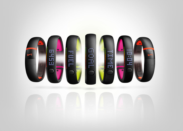 NikePlus_Fuelband_SE_7Band_Horizontal_24429