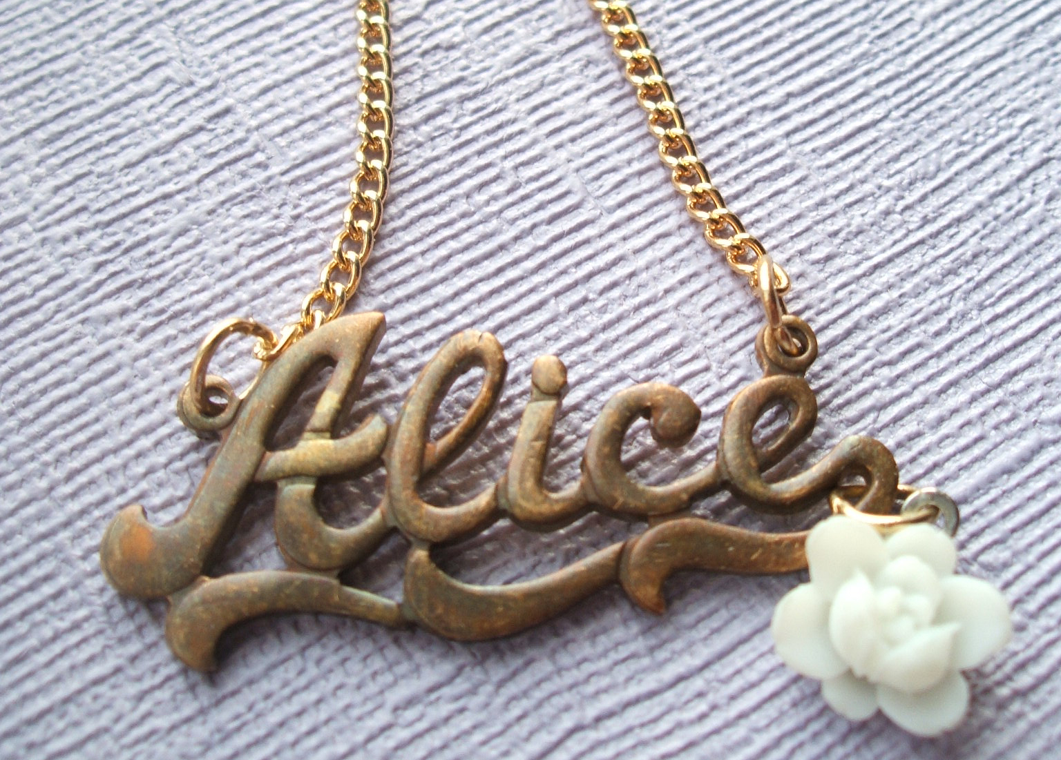 Alice necklace1
