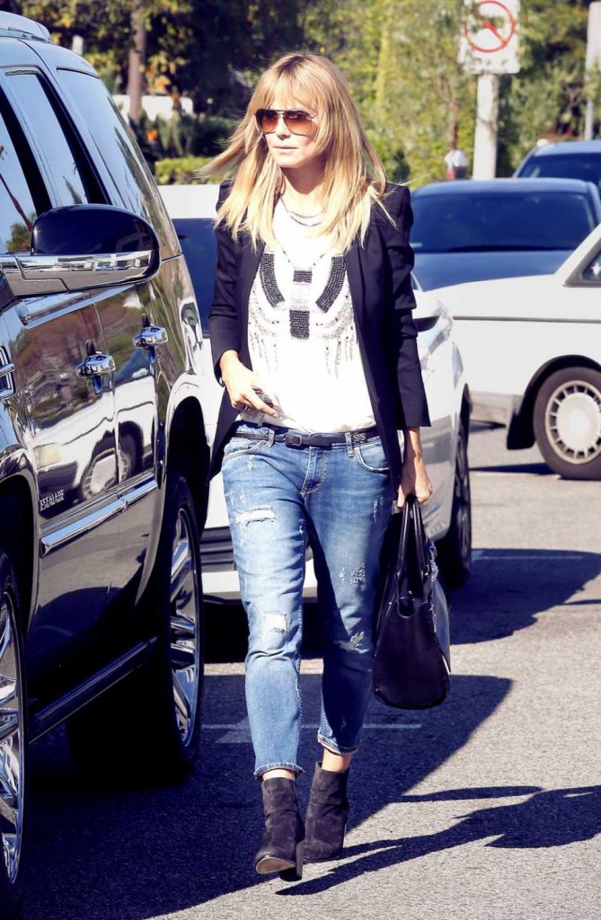 heidi_klum_cropped_jeans_boots_tshirt_blazer_schwarz__large